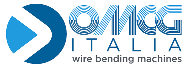 Логотип производителя станков для гибки проволоки, трубы, прутка OMCG на белом фоне